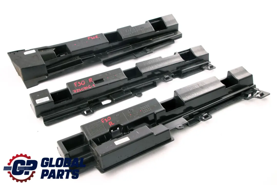 Halteleiste Rechts M Paket Set 7256918 7256920 für BMW 3 er F30 F31 mit Teilenummer 7256916 BMW 3 er F30 F31 Halteleiste Rechts M Paket Set 7256918 7256920 - SKU 7256916-1 - Teilenummer 7256916