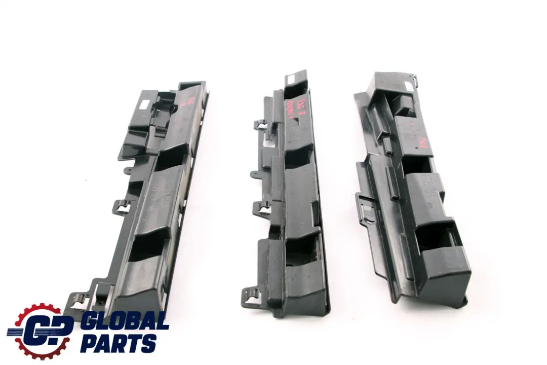 BAR Holding Destra M Pacchetto Set 7256918 7256920 per BMW F30 F31 con numero di parte 7256916 BMW F30 F31 BAR Holding Destra M Pacchetto Set 7256918 7256920 - SKU 7256916-1 - Numero di parte 7256916
