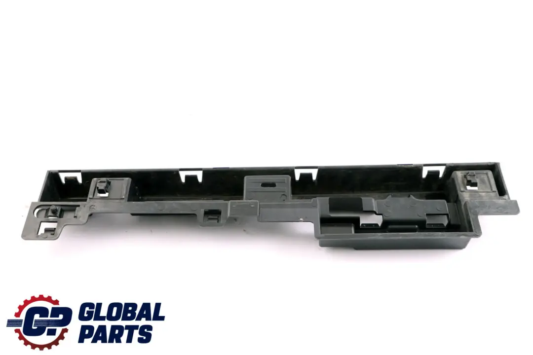 Soporte Lado Derecho para BMW F30 F31 LCI con número de pieza 7256918 BMW F30 F31 LCI Soporte Lado Derecho - SKU 7256918 - Número de pieza 7256918