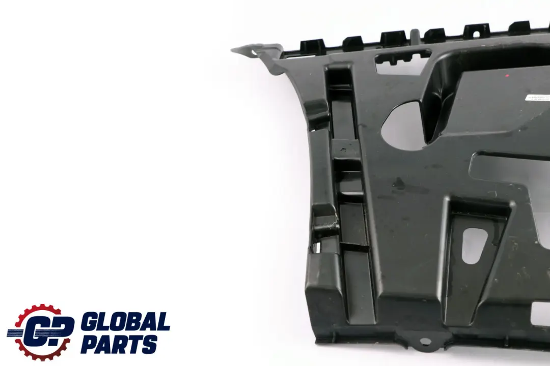 Guia Para Parachoques Trasero Lado Izquierdo para BMW F30 con número de pieza 7256923 BMW F30 Guia Para Parachoques Trasero Lado Izquierdo - SKU 7256923-1 - Número de pieza 7256923