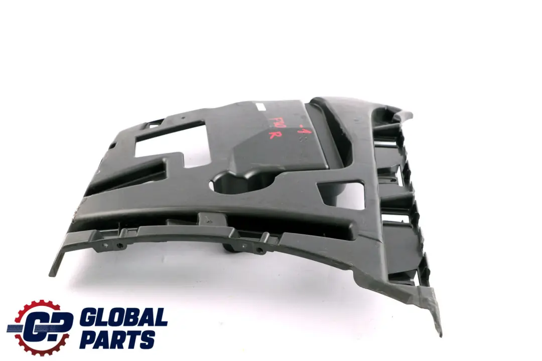 Guida Per Paraurti Posteriore Lato Destro per BMW F30 con numero di parte 7256924 BMW F30 Guida Per Paraurti Posteriore Lato Destro - SKU 7256924-1 - Numero di parte 7256924