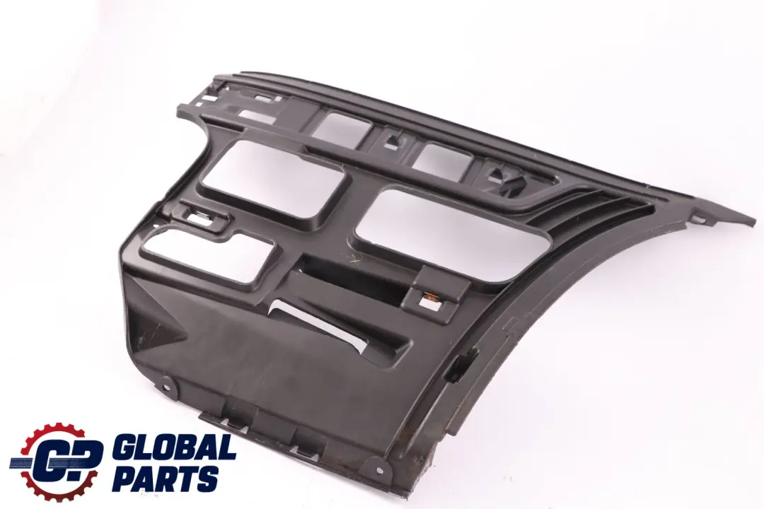Guida Per Paraurti Posteriore Lato Destro 7135600 per BMW F30 con numero di parte 7256924 BMW F30 Guida Per Paraurti Posteriore Lato Destro 7135600 - SKU 7256924 - Numero di parte 7256924