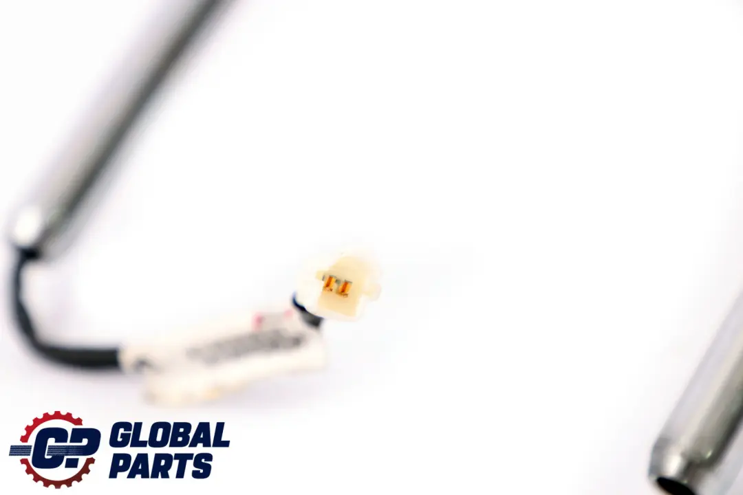 Appui-tête de siège avant Cuir Oyster pour BMW E90 E91 LCI à propos du numéro de pièce 7257222 BMW E90 E91 LCI Appui-tête de siège avant Cuir Oyster - SKU 7257222 - Numéro de pièce 7257222