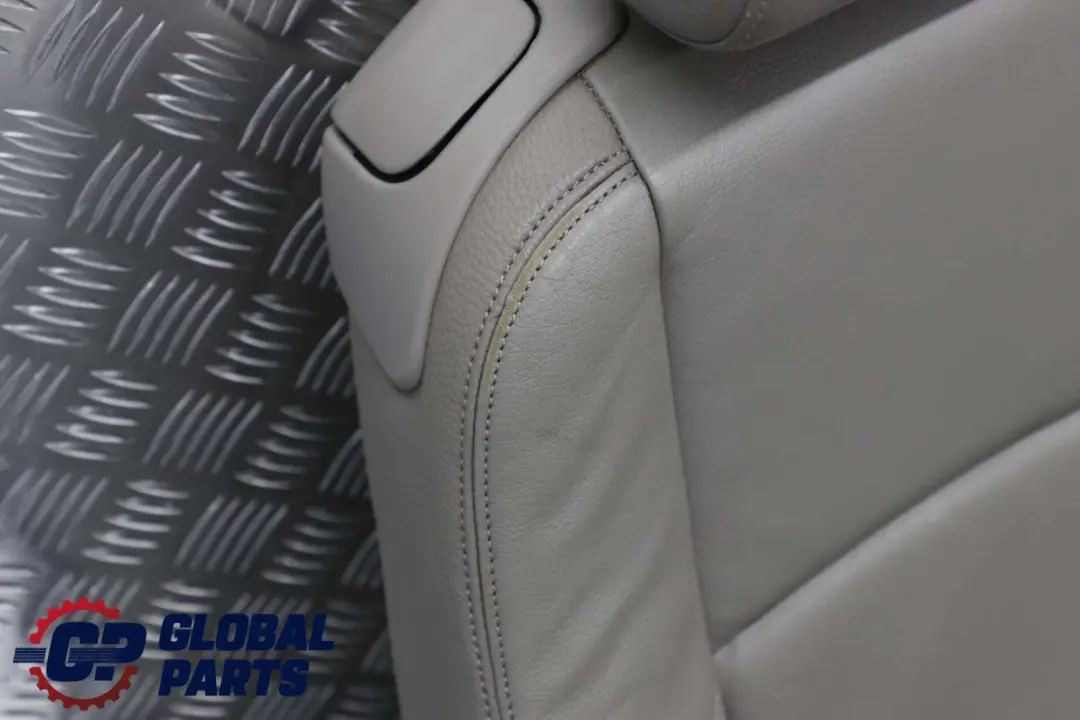 Fotel prawy przód skóra SPORT do BMW E88 CABRIO o numerze 7257490 BMW E88 CABRIO Fotel prawy przód skóra SPORT - SKU 7257490 - Numer Części 7257490