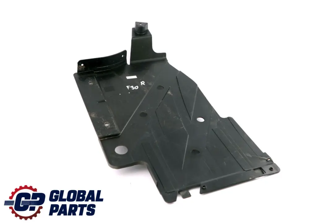 Lado Derecho Cubierta Bandeja de los Bajos Panel para BMW F30 F31 F32 con número de pieza 7258050 BMW F30 F31 F32 Lado Derecho Cubierta Bandeja de los Bajos Panel - SKU 7258050 - Número de pieza 7258050