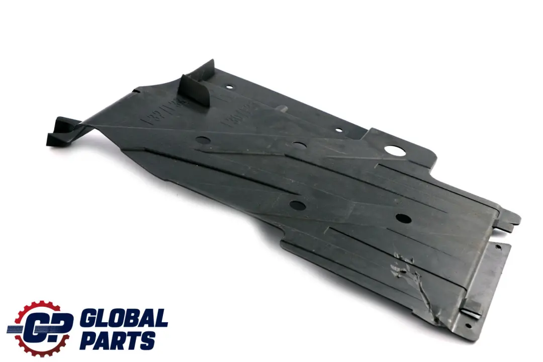 Right Side Underbody Tray Cover Panelling pour BMW F30 F31 F32 F33 F36 à propos du numéro de pièce 7258050 BMW F30 F31 F32 F33 F36 Right Side Underbody Tray Cover Panelling - SKU 7258050 - Numéro de pièce 7258050