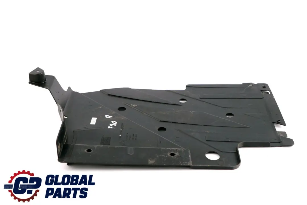 Lado Derecho Cubierta Bandeja de los Bajos Panel para BMW F30 F31 F32 con número de pieza 7258050 BMW F30 F31 F32 Lado Derecho Cubierta Bandeja de los Bajos Panel - SKU 7258050 - Número de pieza 7258050