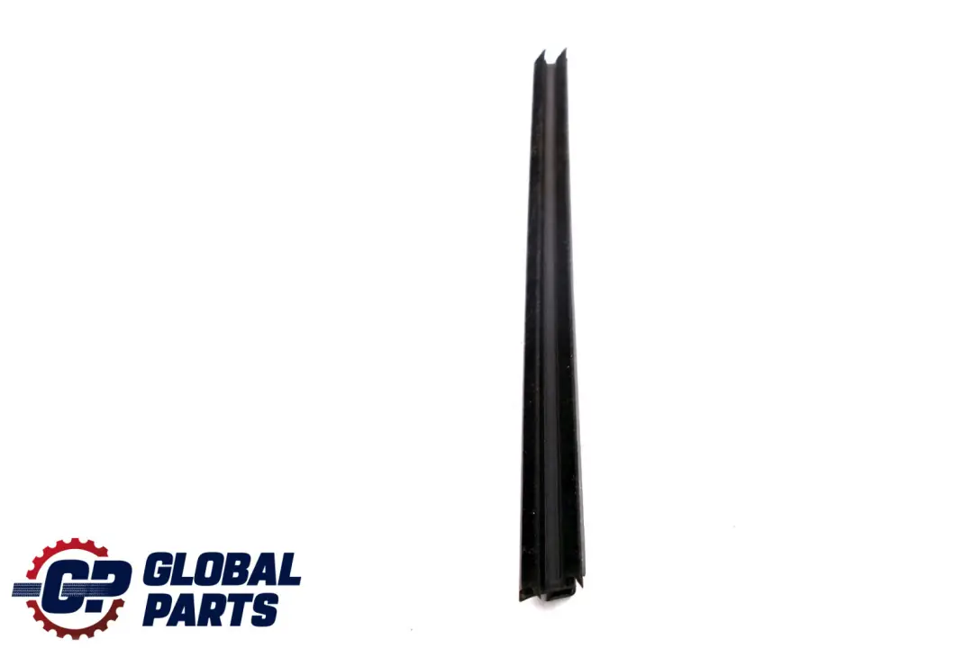 BMW F30 F31 F80 M3 Joint de canal interieur de porte avant gauche - SKU 7258299 - Numéro de pièce 7258299