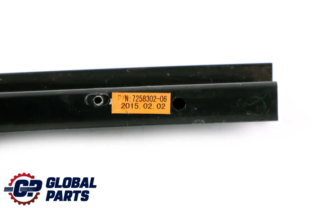 BMW F30 Ventana Guia Web Cubierta Trasera Derecha - SKU 7258302 - Número de pieza 7258302