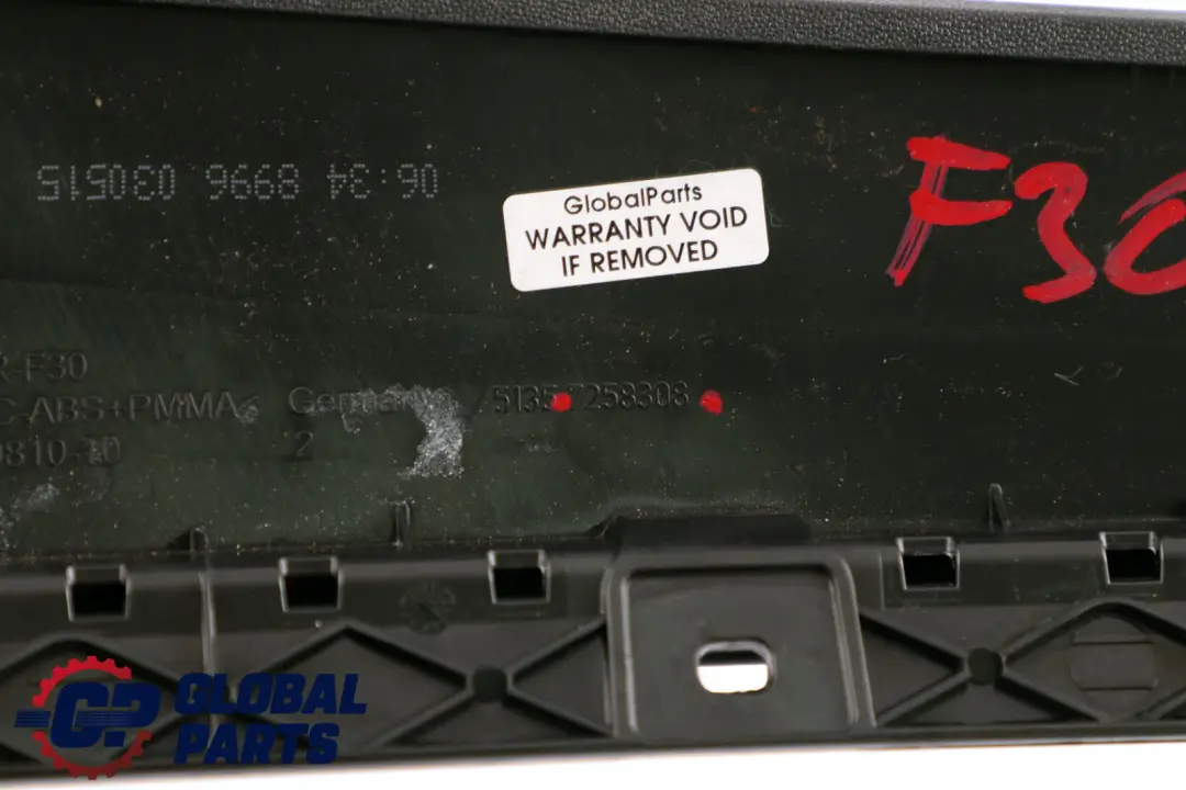 Finitura Montante B Esterno Posteriore Destro per BMW F30 F31 F80 M3 con numero di parte 7258308 BMW F30 F31 F80 M3 Finitura Montante B Esterno Posteriore Destro - SKU 7258308 - Numero di parte 7258308