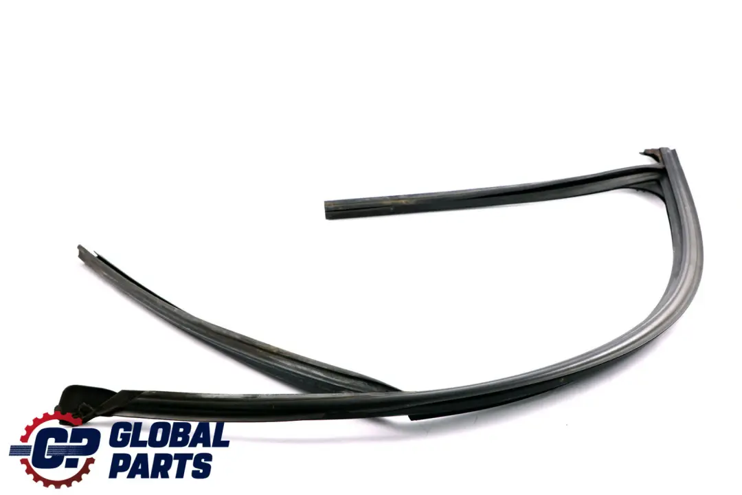 Guide fenetre Joint d'etancheite de la porte avant droite pour BMW F30 F31 à propos du numéro de pièce 7258326 BMW F30 F31 Guide fenetre Joint d'etancheite de la porte avant droite - SKU 7258326 - Numéro de pièce 7258326