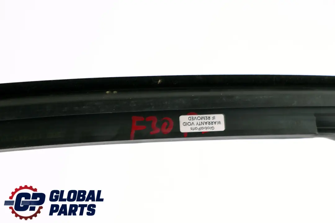 Guarnizione IN Gomma Tenuta Binario Finestra Porta Ant. Dx per BMW F30 con numero di parte 7258326 BMW F30 Guarnizione IN Gomma Tenuta Binario Finestra Porta Ant. Dx - SKU 7258326 - Numero di parte 7258326