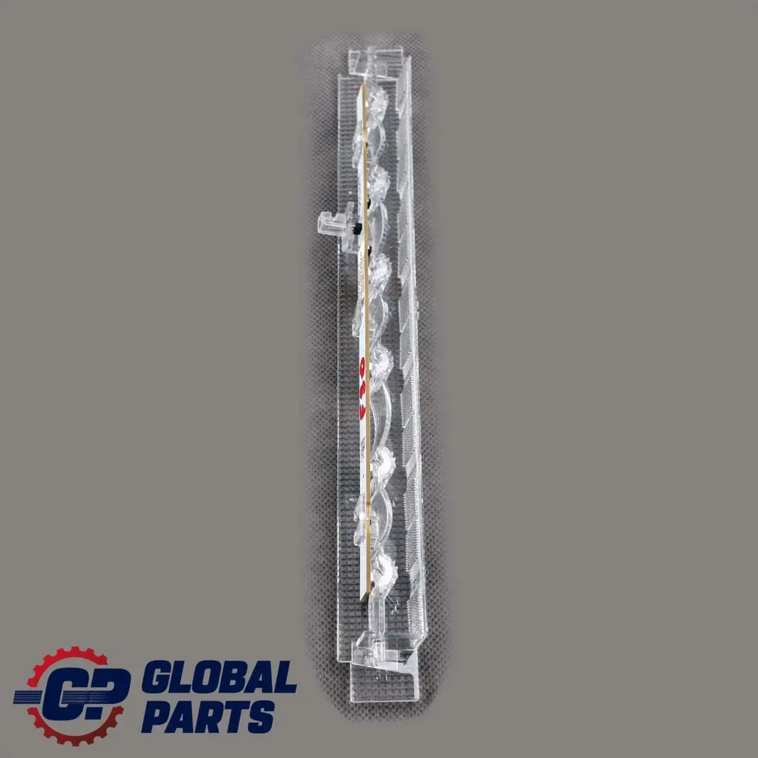 F30N LCI Dritto Posteriore Bianco 6325 per BMW F30 con numero di parte 7259855 BMW F30 F30N LCI Dritto Posteriore Bianco 6325 - SKU 7259855 - Numero di parte 7259855