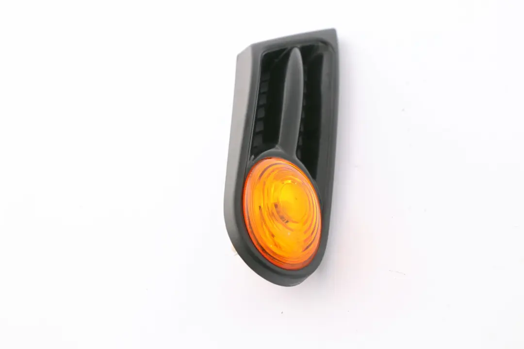 Indicatore Direzione Laterale Giallo Destro per Mini Cooper R55 R56 R57 LCI con numero di parte 7260202 Mini Cooper R55 R56 R57 LCI Indicatore Direzione Laterale Giallo Destro - SKU 7260202-1 - Numero di parte 7260202