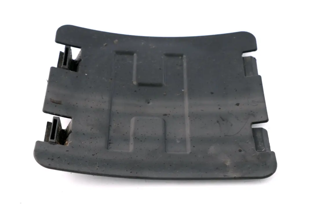 Head Light Bulb Access Cover Cap to BMW F20 F21 F22 F30 F31 with Part number 7260397 BMW F20 F21 F22 F30 F31 Head Light Bulb Access Cover Cap - SKU 7260397 - Part number 7260397