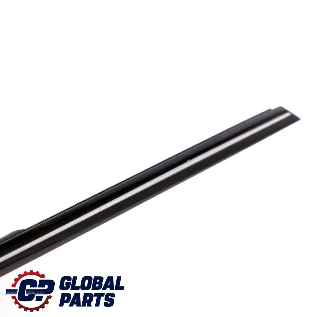  Guarnizione Canale Porta BMW F30 F31 LCI Striscia Esterna Anteriore Destra - SKU 7260540 - Numero di parte 7260540