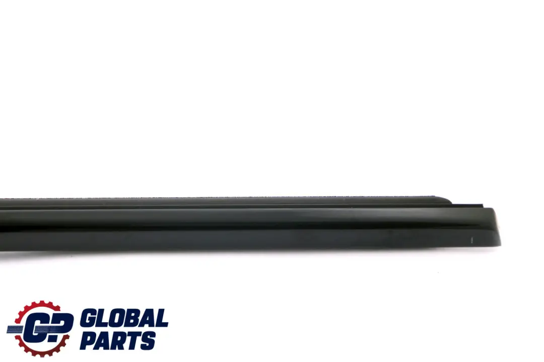 Canal Sellado Exterior Puerta Trasera Izquierda Alto Brillo Glanzschwarz para BMW F30 con número de pieza 7260543 BMW F30 Canal Sellado Exterior Puerta Trasera Izquierda Alto Brillo Glanzschwarz - SKU 7260543 - Número de pieza 7260543