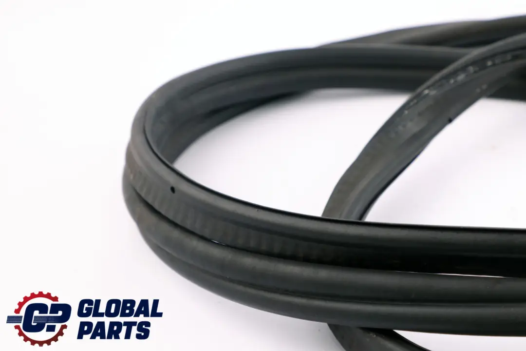 Uszczelka Klapy Bagażnika do BMW F10 o numerze 7260916 BMW F10 Uszczelka Klapy Bagażnika - SKU 7260916 - Numer Części 7260916