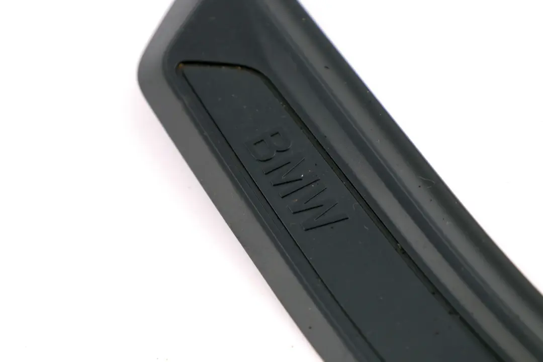 Trim Panel Sill Entrada Cubierta Kick Plate Trasera Izquierda para BMW F20 con número de pieza 7263311 BMW F20 Trim Panel Sill Entrada Cubierta Kick Plate Trasera Izquierda - SKU 7263311-1 - Número de pieza 7263311