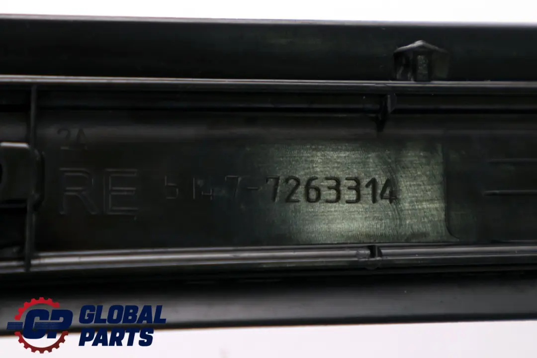 Striscia copertura ingresso interno posteriore destro per BMW F30 F31 con numero di parte 7263314 BMW F30 F31 Striscia copertura ingresso interno posteriore destro - SKU 7263314 - Numero di parte 7263314