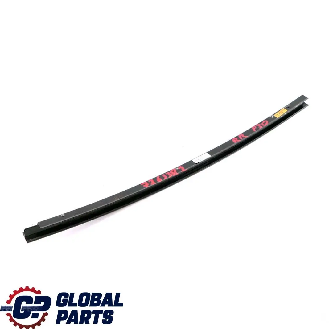 Ventana Guia Web Cubierta Trasera Derecha para BMW F30 con número de pieza 7263382 BMW F30 Ventana Guia Web Cubierta Trasera Derecha - SKU 7263382 - Número de pieza 7263382