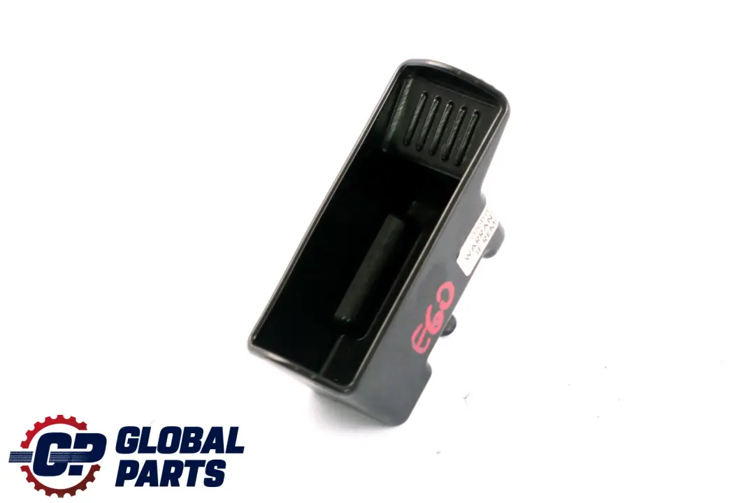 BMW 5 er E60 E60N E61N F07 F10 F11 F11N F18 F18N LCI Einsatz Ascher 7079389 - SKU 7263456 - Teilenummer 7263456