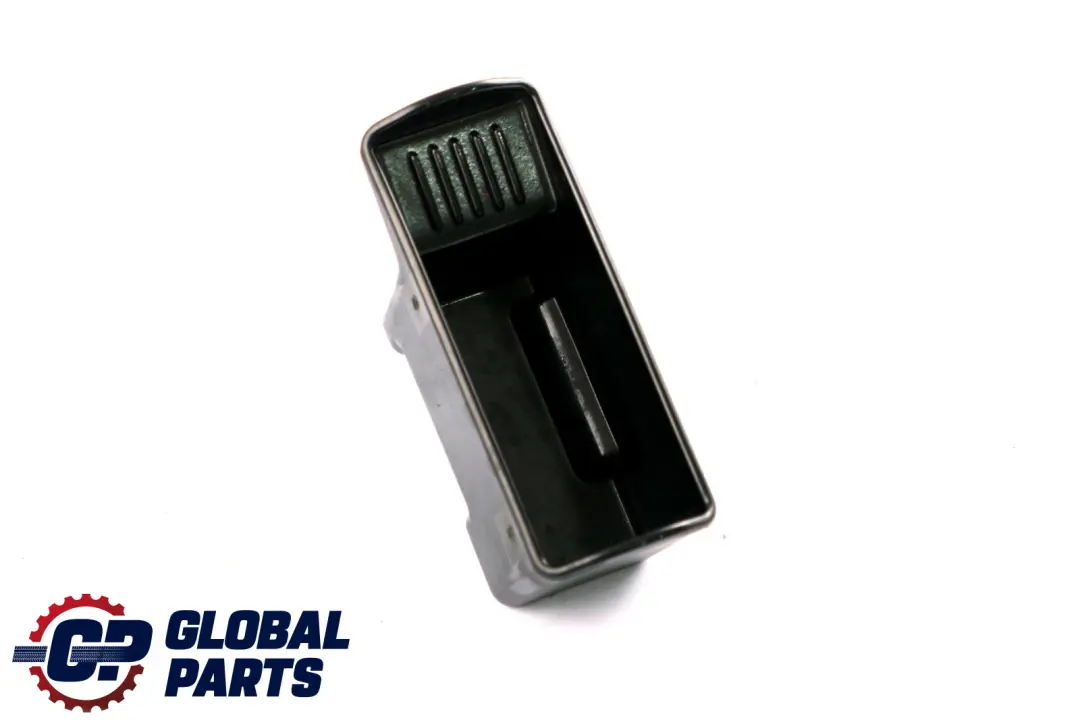 BMW E60 E60N E61N F07 F10 F11 F11N F18 F18N LCI Cenicero Insertar 7079389 - SKU 7263456 - Número de pieza 7263456