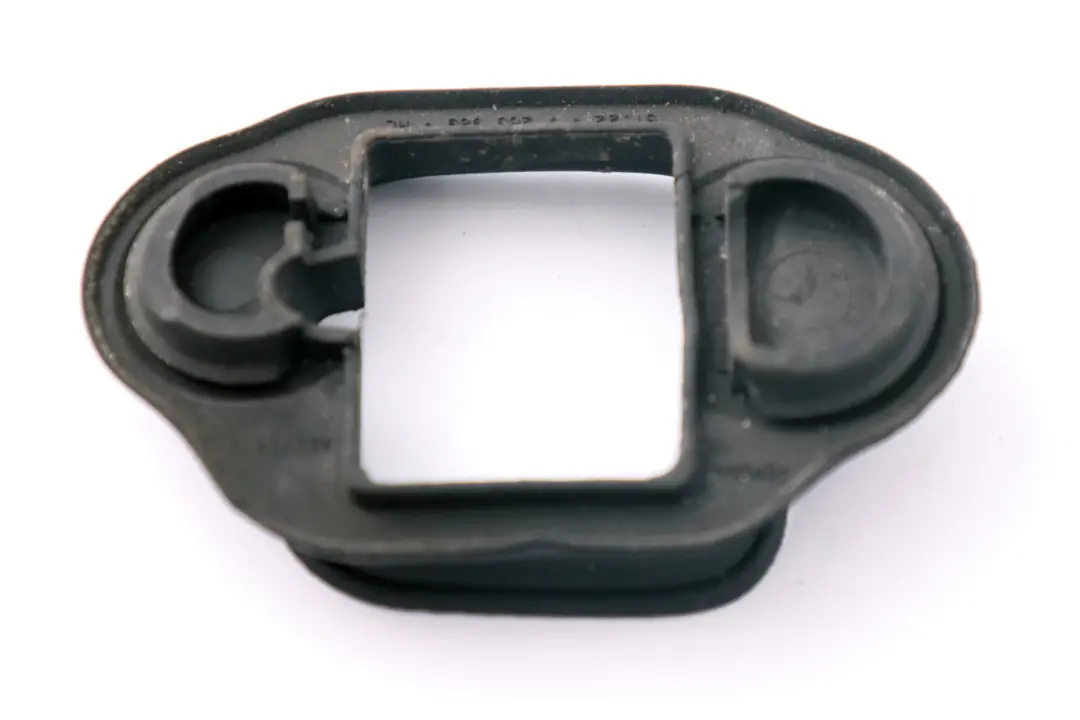 Dichtung Türbremse Hinten Links für BMW 3 er F30 F31 F80 M3 mit Teilenummer 7263989 BMW 3 er F30 F31 F80 M3 Dichtung Türbremse Hinten Links - SKU 7263989 - Teilenummer 7263989