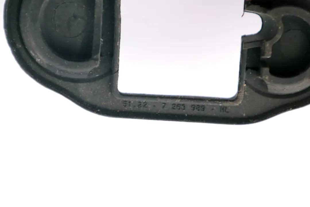 Uszczelka Guma Drzwi Lewy Tył do BMW F30 F31 F80 M3 o numerze 7263989 BMW F30 F31 F80 M3 Uszczelka Guma Drzwi Lewy Tył - SKU 7263989 - Numer Części 7263989