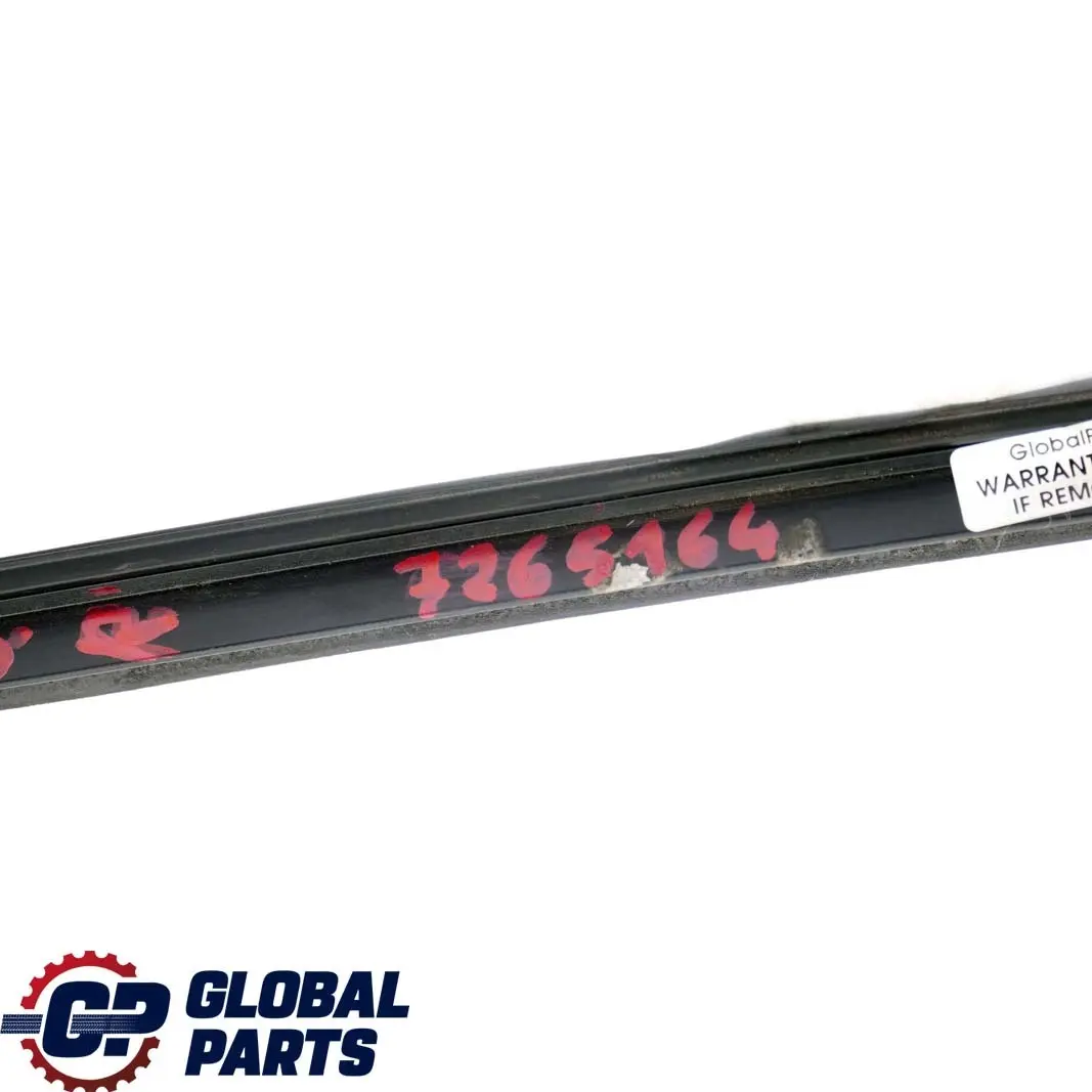 Front Right O/S Windscreen Drip Moulding Trim Black Matt to BMW 3 Series E90 E91 with Part number 7265164 BMW 3 Series E90 E91 Front Right O/S Windscreen Drip Moulding Trim Black Matt - SKU 7265164 - Part number 7265164