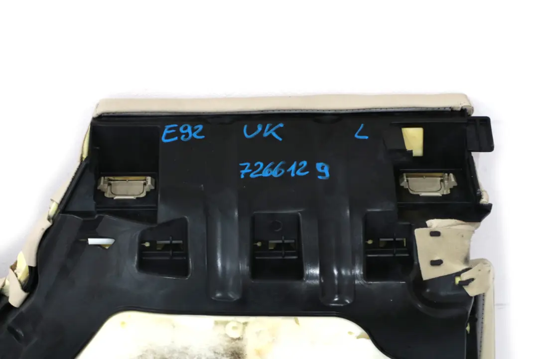 Cuir Dakota Cream Reference Siege Arriere Gauche pour BMW 3 E92 E92N LCI à propos du numéro de pièce 7266129 BMW 3 E92 E92N LCI Cuir Dakota Cream Reference Siege Arriere Gauche - SKU 7266129 - Numéro de pièce 7266129