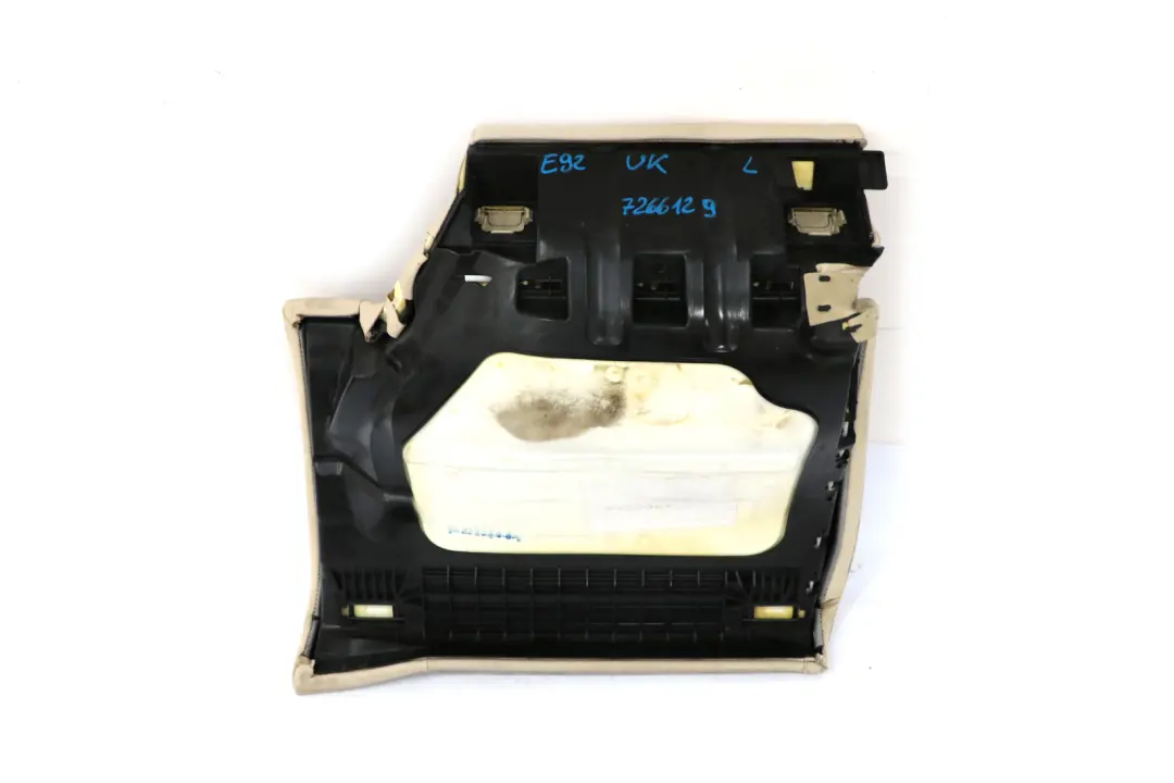 Cuir Dakota Cream Reference Siege Arriere Gauche pour BMW 3 E92 E92N LCI à propos du numéro de pièce 7266129 BMW 3 E92 E92N LCI Cuir Dakota Cream Reference Siege Arriere Gauche - SKU 7266129 - Numéro de pièce 7266129