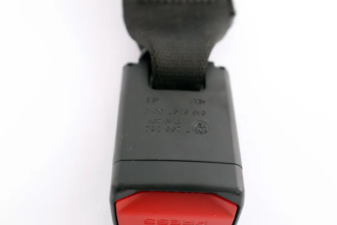 Pas bezpieczeństwa zapinka zaczep lewy do BMW F20 F30 o numerze 7266352 BMW F20 F30 Pas bezpieczeństwa zapinka zaczep lewy - SKU 7266352 - Numer Części 7266352