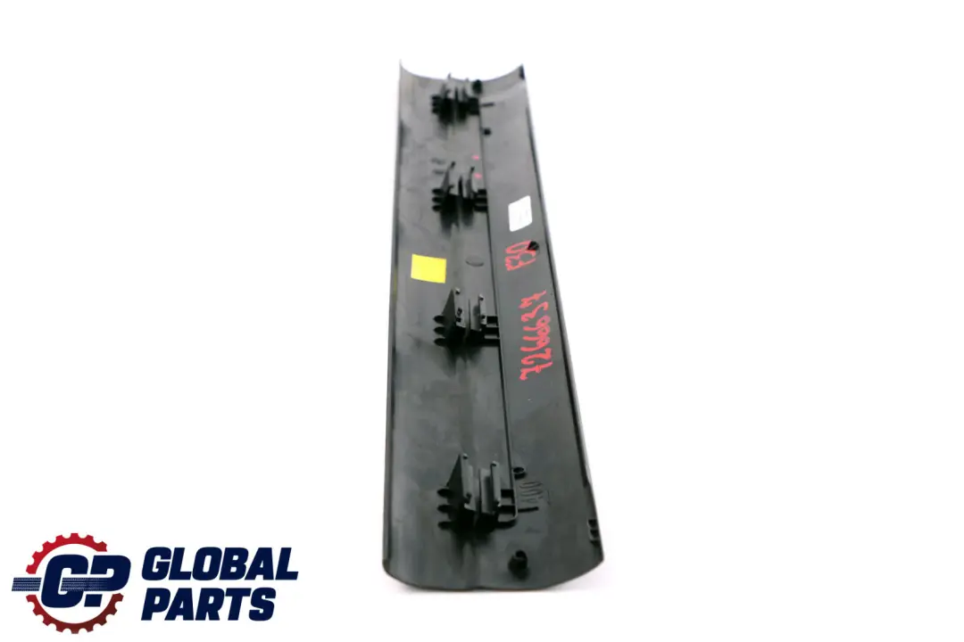 Listwa Osłona Progu Wewnętrzna Lewy Prawy Przód do BMW F30 F31 F80 M3 o numerze 7266637 BMW F30 F31 F80 M3 Listwa Osłona Progu Wewnętrzna Lewy Prawy Przód - SKU 7266637 - Numer Części 7266637
