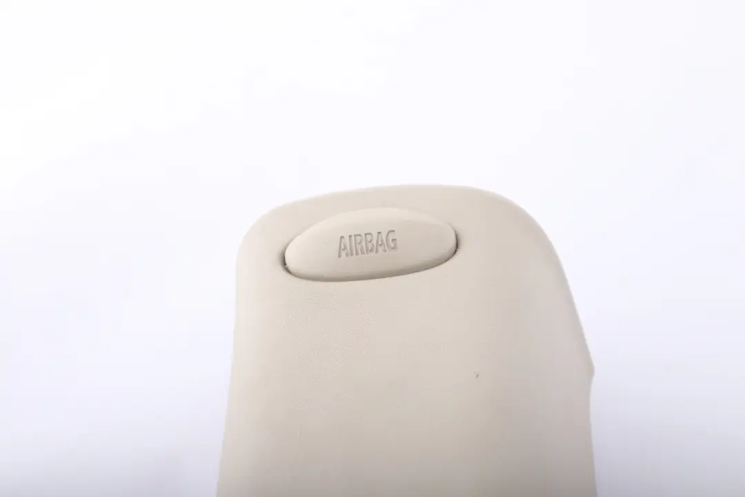 Tapa Columna B Superior Derecha Beige Claro para Mini Cooper One R56 LCI con número de pieza 7266768 Mini Cooper One R56 LCI Tapa Columna B Superior Derecha Beige Claro - SKU 7266768 - Número de pieza 7266768