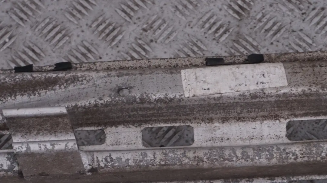 Pare-Chocs Arrière Barre De Chocs pour MINI Clubman R55 LCI à propos du numéro de pièce 7267031 MINI Clubman R55 LCI Pare-Chocs Arrière Barre De Chocs - SKU 7267031 - Numéro de pièce 7267031