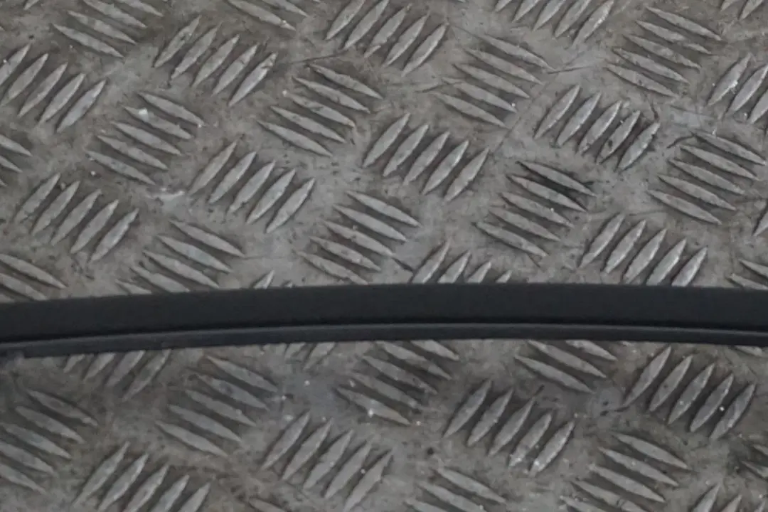 Roof Moulding Trim Strip Side Frame Left N/S Black to BMW 1 2 Series F21 F22 with Part number 7267915 BMW 1 2 Series F21 F22 Roof Moulding Trim Strip Side Frame Left N/S Black - SKU 7267915-1 - Part number 7267915