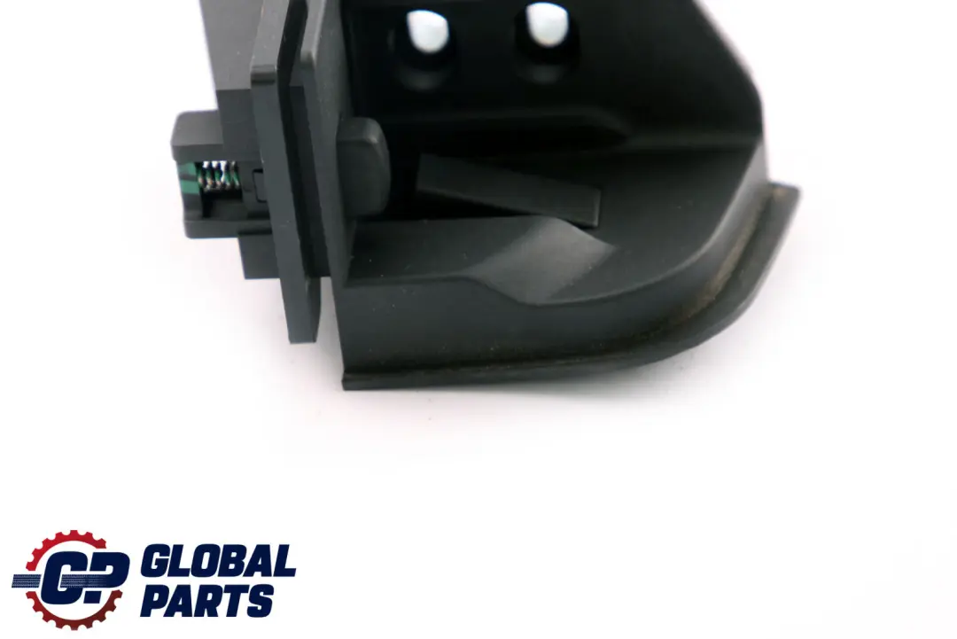 F31N LCI Halter Abdeckung Trennnetzrollo Links für BMW 3 er F31 mit Teilenummer 7268029 BMW 3 er F31 F31N LCI Halter Abdeckung Trennnetzrollo Links - SKU 7268029 - Teilenummer 7268029