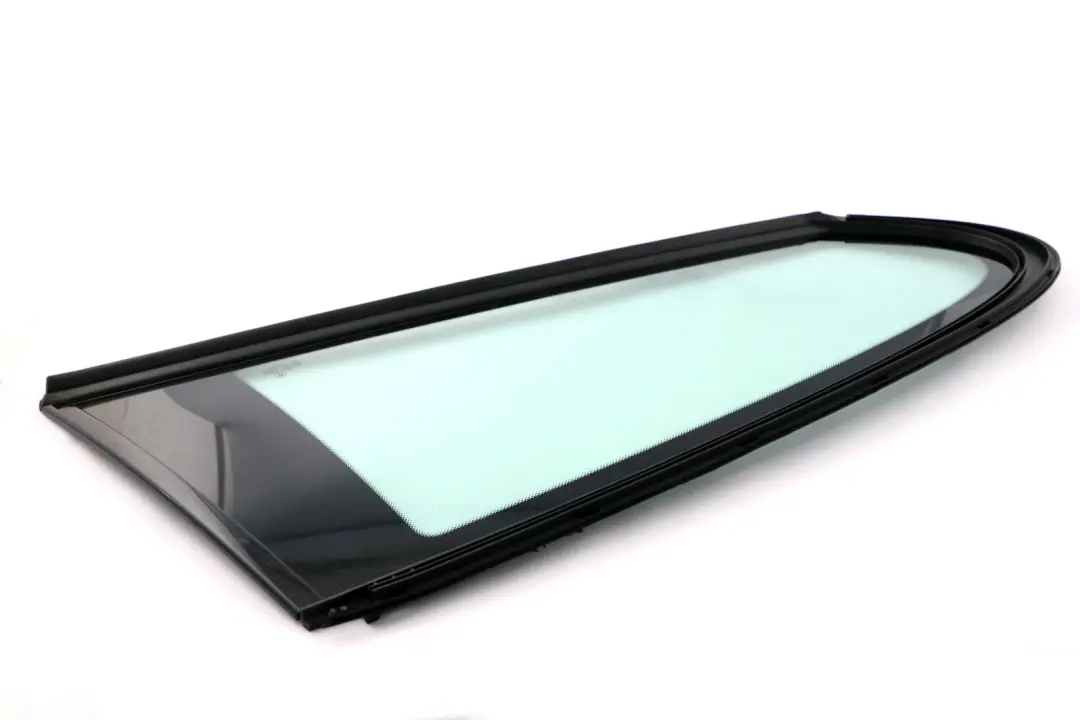 Ventana Lateral Fija Trasera Derecha para BMW F21 F21N LCI con número de pieza 7269372 BMW F21 F21N LCI Ventana Lateral Fija Trasera Derecha - SKU 7269372 - Número de pieza 7269372