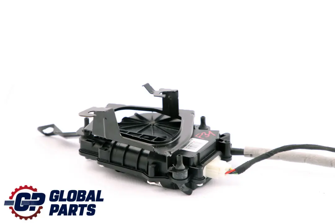 F31N Coperchio bagagliaio Motore azionamento serratura elettrica per BMW F31 con numero di parte 7269516 BMW F31 F31N Coperchio bagagliaio Motore azionamento serratura elettrica - SKU 7269516 - Numero di parte 7269516