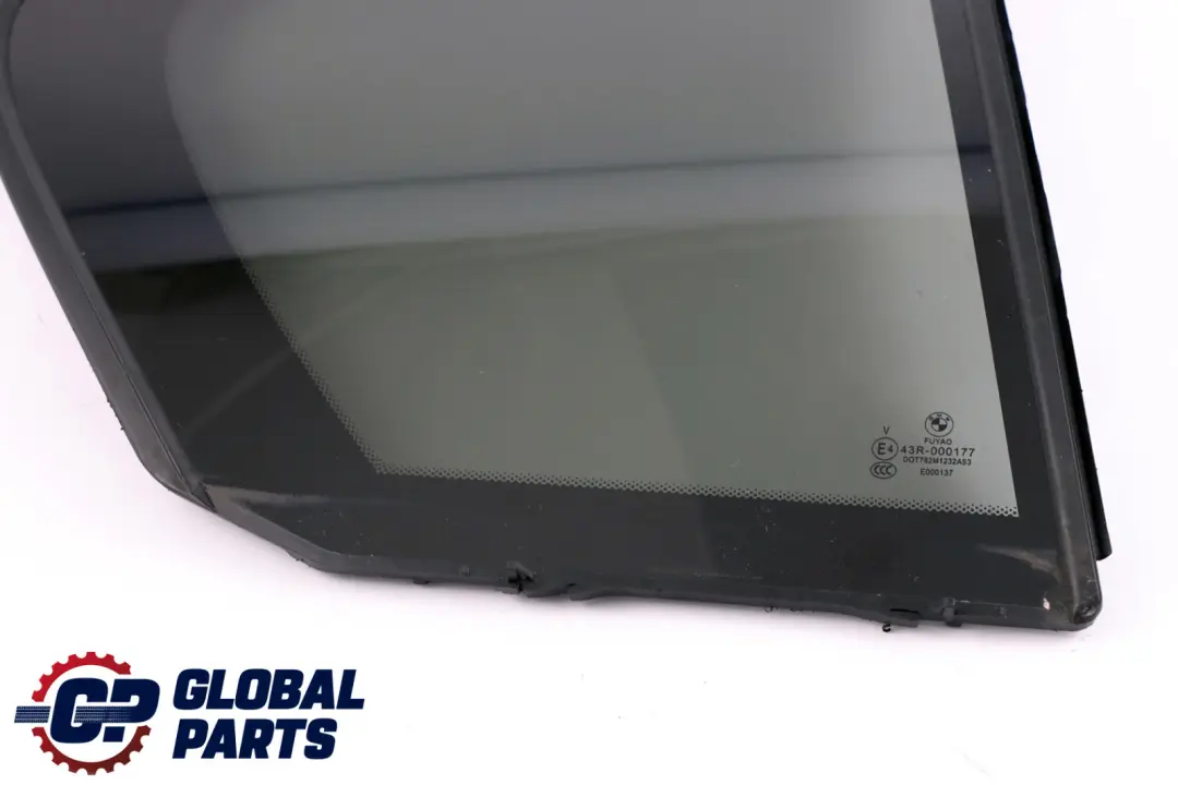 Puerta Trasera Derecha Cristal Tintado AS3 para BMW F20 con número de pieza 7269564 BMW F20 Puerta Trasera Derecha Cristal Tintado AS3 - SKU 7269564 - Número de pieza 7269564