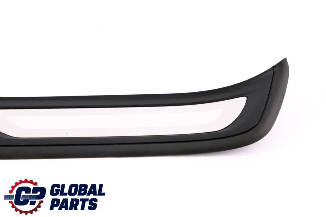 Copertura Ingresso Anteriore Destro Striscia Copertura Edition per BMW E90 E91 LCI con numero di parte 7269784 BMW E90 E91 LCI Copertura Ingresso Anteriore Destro Striscia Copertura Edition - SKU 7269784 - Numero di parte 7269784