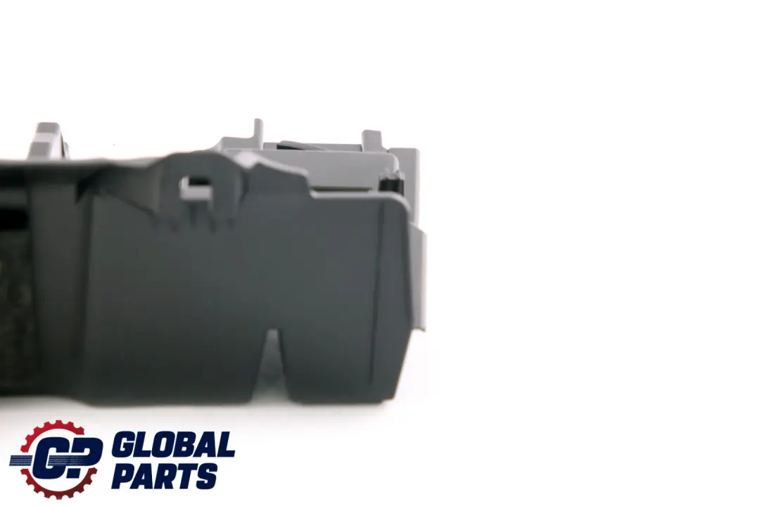 Boite de trousse de secours montee pour BMW F31 à propos du numéro de pièce 7269919 BMW F31 Boite de trousse de secours montee - SKU 7269919 - Numéro de pièce 7269919