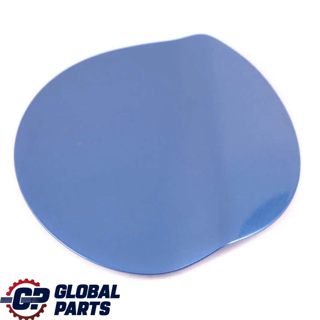 Coperchio sportello riempimento carburante Estorilblau Estoril Blue per BMW F20 LCI con numero di parte 7270765 BMW F20 LCI Coperchio sportello riempimento carburante Estorilblau Estoril Blue - SKU 7270765-EB - Numero di parte 7270765