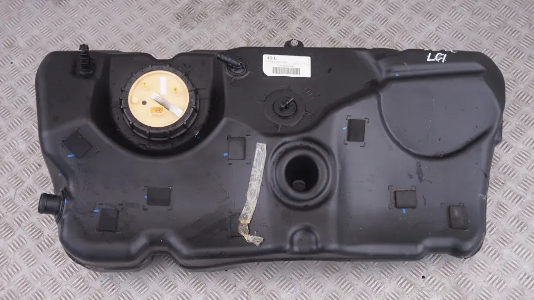 Deposito 40 L N47N para Mini Clubman Cooper R55 R56 LCI Diesel con número de pieza 7286256 Mini Clubman Cooper R55 R56 LCI Diesel Deposito 40 L N47N - SKU 7271541 - Número de pieza 7286256