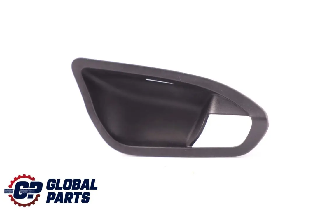 BMW 1 2 F20 F21 F22 Osłona Wnęki Klamki Wewnętrznej Prawa Czarna Jasna - SKU 7274488-1 - Numer Części 7274490