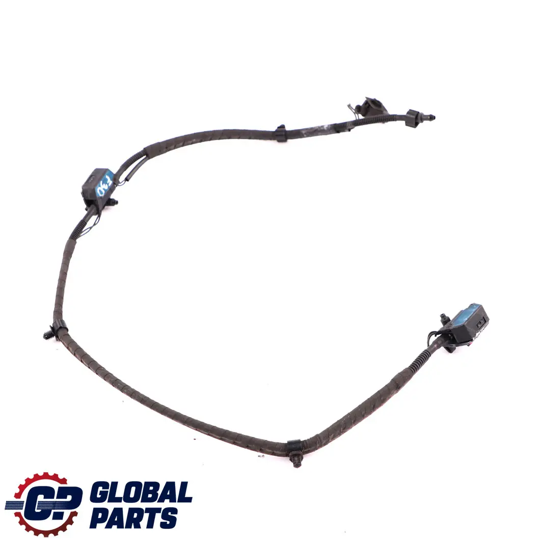 Ugello catena lavavetro per BMW F30 F80 M3 con numero di parte 7276500 BMW F30 F80 M3 Ugello catena lavavetro - SKU 7276500-1 - Numero di parte 7276500