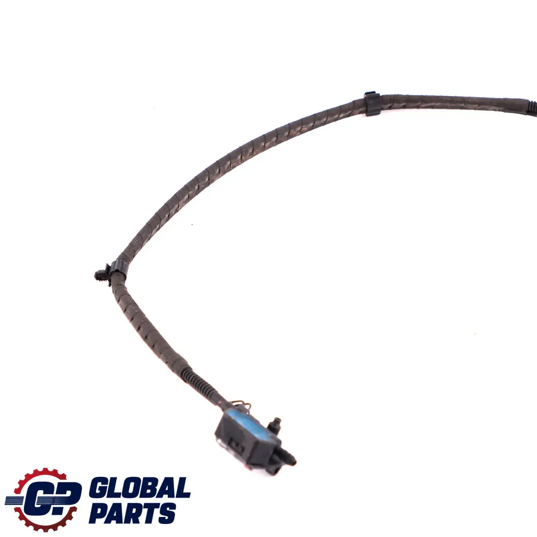 Przewód Dysza Spryskiwacza Szyby Przód do BMW F30 F31 F80 M3 o numerze 7276500 BMW F30 F31 F80 M3 Przewód Dysza Spryskiwacza Szyby Przód - SKU 7276500 - Numer Części 7276500