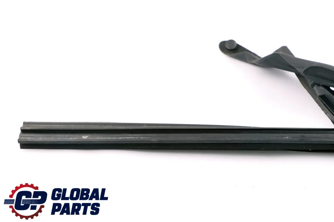 Junta Espejo Exterior Triangulo Derecho para BMW F32 F33 F82 F83 M4 con número de pieza 7279778 BMW F32 F33 F82 F83 M4 Junta Espejo Exterior Triangulo Derecho - SKU 7279778 - Número de pieza 7279778