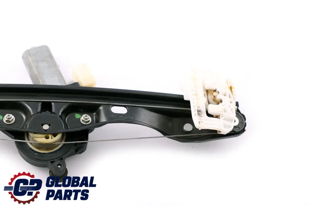 Podnośnik mechanizm szyby lewy tył do BMW F30 F31 F80 o numerze 7281887 BMW F30 F31 F80 Podnośnik mechanizm szyby lewy tył - SKU 7281887 - Numer Części 7281887